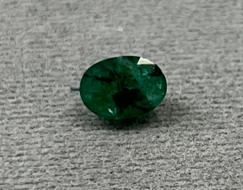 Emerald - Oval - 0.92 Ct.