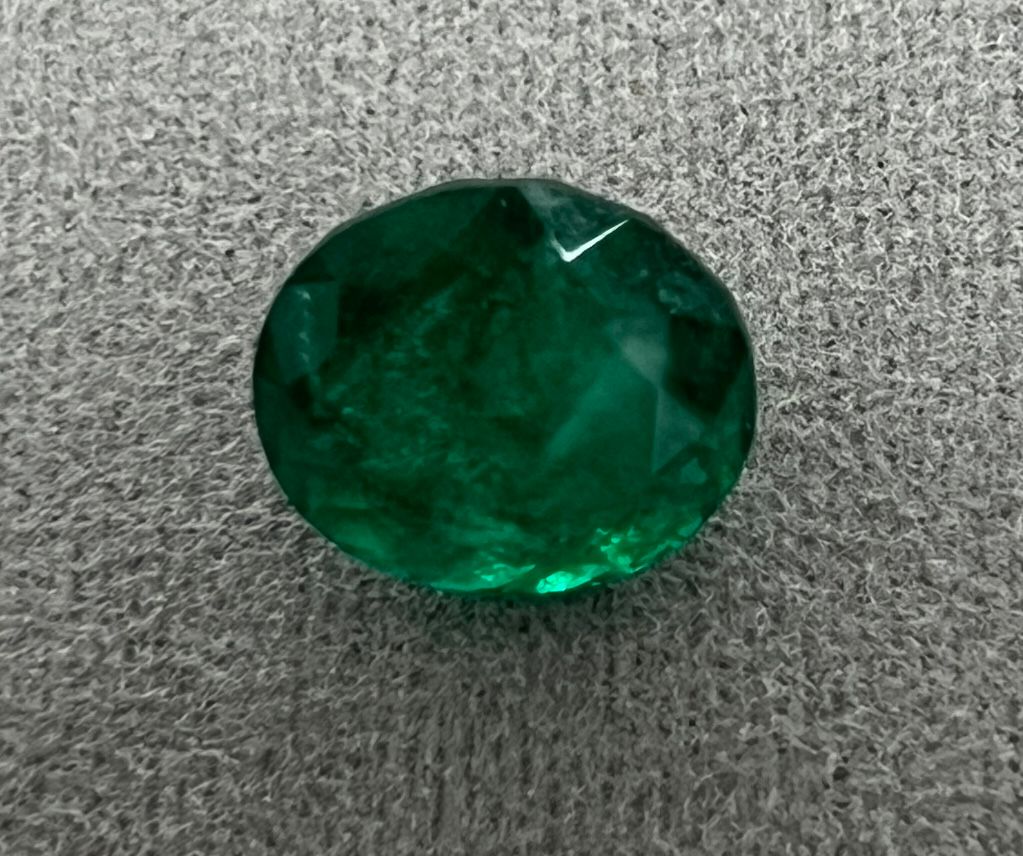 Emerald - Oval - 4.24 Ct.