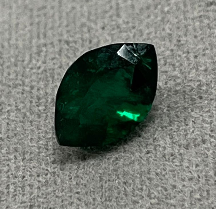 Emerald - Marquise - 2.07 Ct.