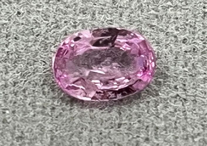 Sapphire - Oval - 0.65 Ct.