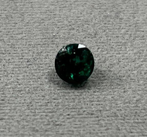 Emerald - Round - 0.94 Ct.
