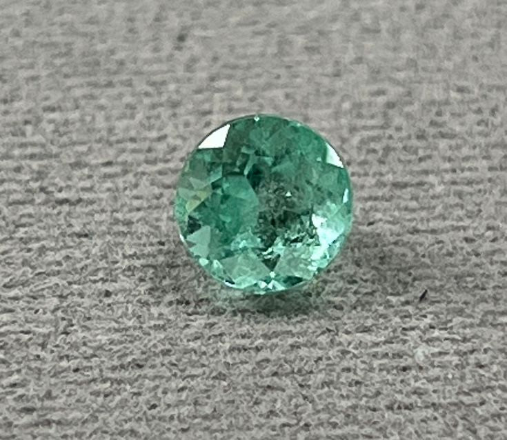 Emerald - Round - 1.11 Ct.