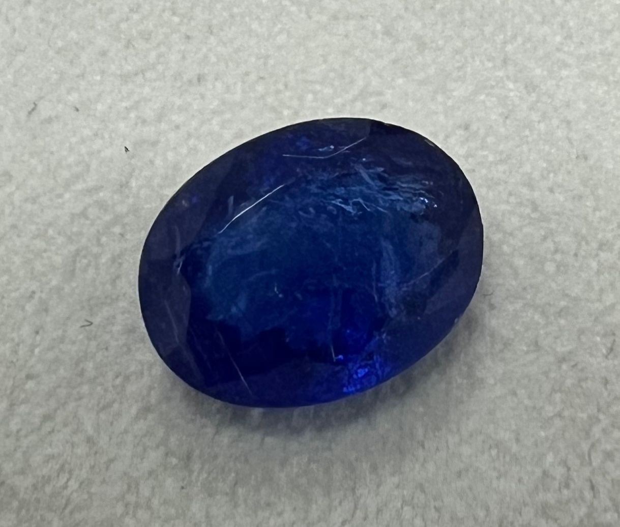 Tanzanite - Oval - 4.35 Ct.