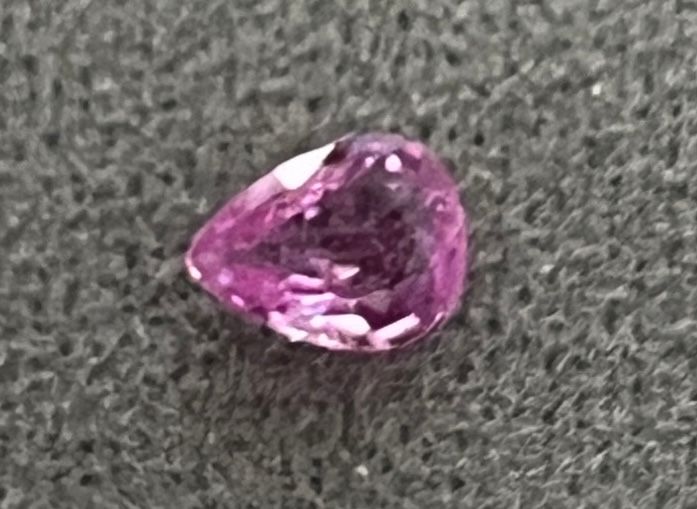 Sapphire - Pear - 0.55 Ct.
