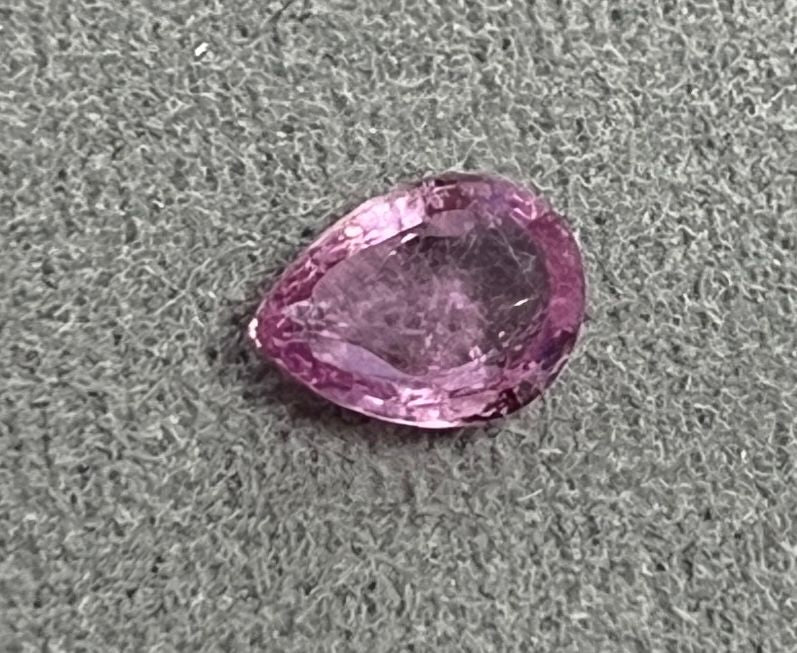 Sapphire - Pear - 1.05 Ct.