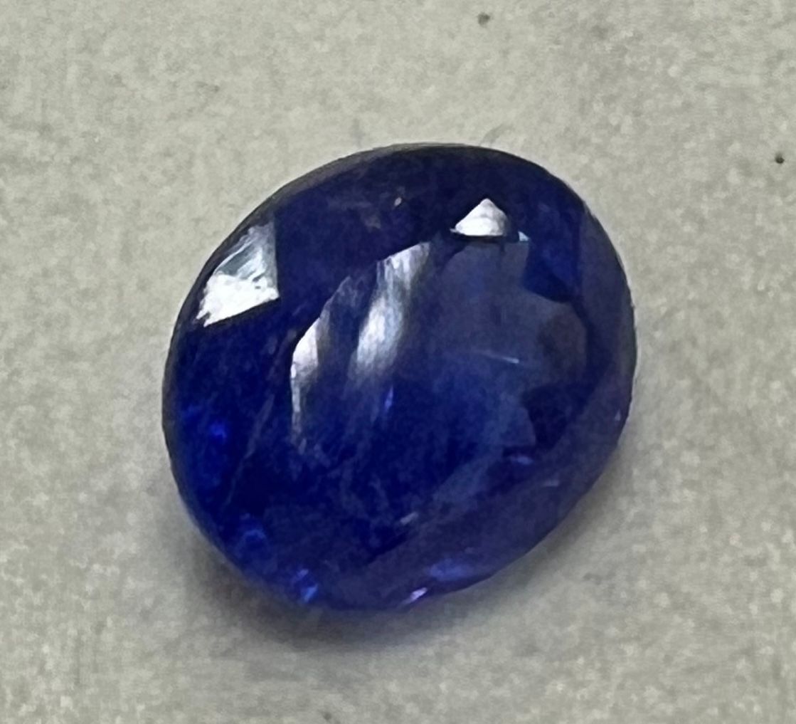 Tanzanite - Oval - 4.42 Ct.