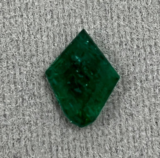 Emerald - Hexagon - 1.22 Ct.