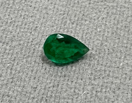 Emerald - Pear - 0.43 Ct.