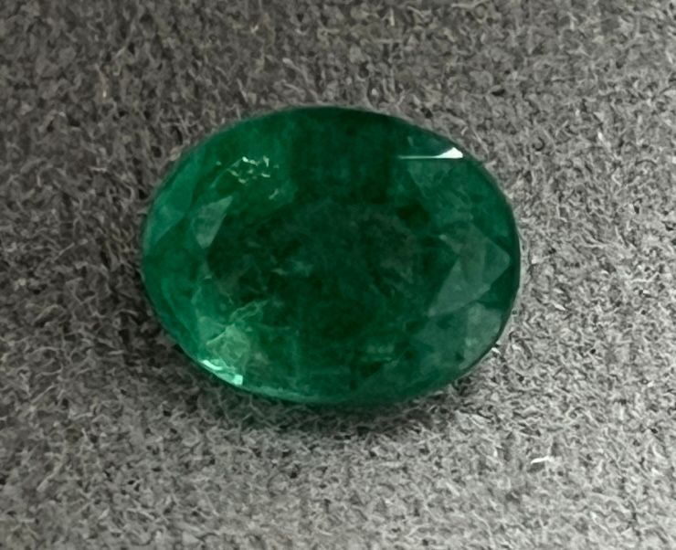 Emerald - Oval - 1.95 Ct.