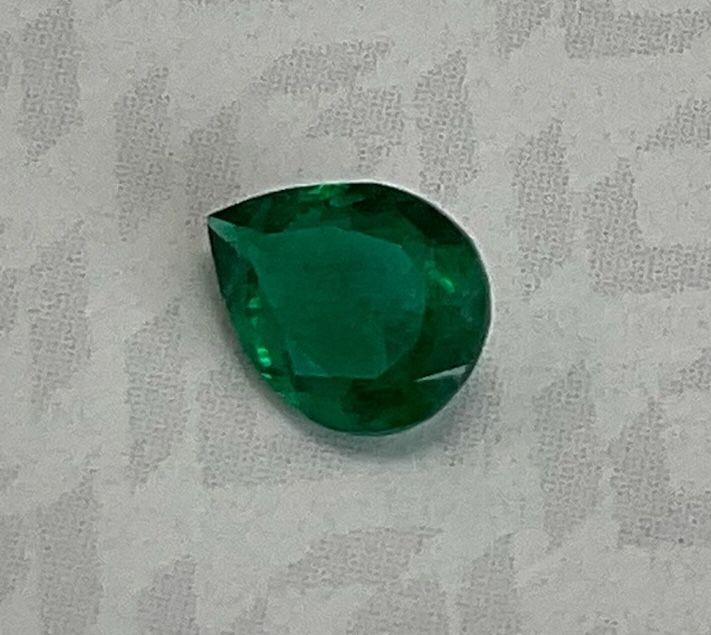 Emerald - Pear - 0.31 Ct.