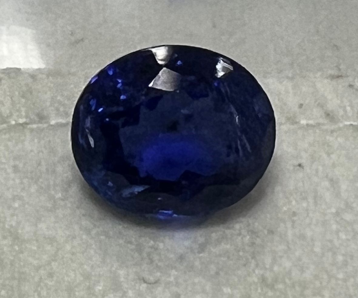 Tanzanite - Oval - 3.2 Ct.