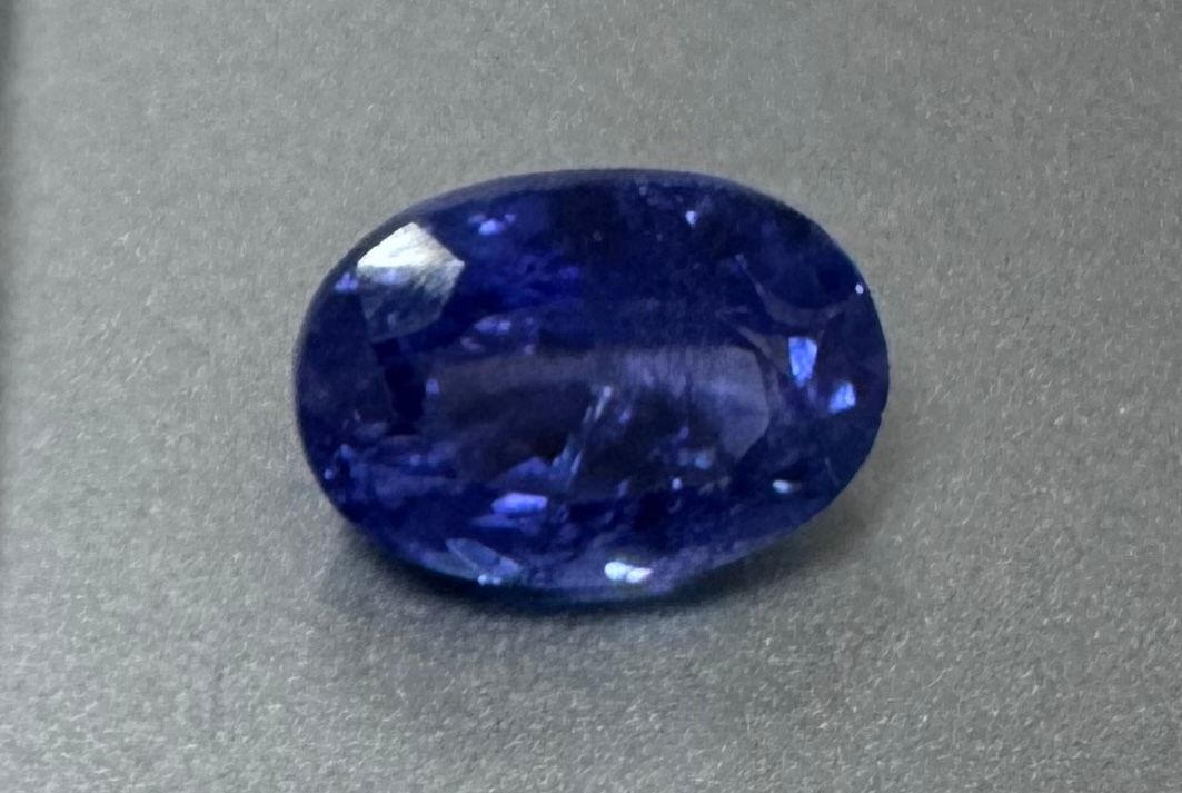 Tanzanite - Oval - 4.26 Ct.