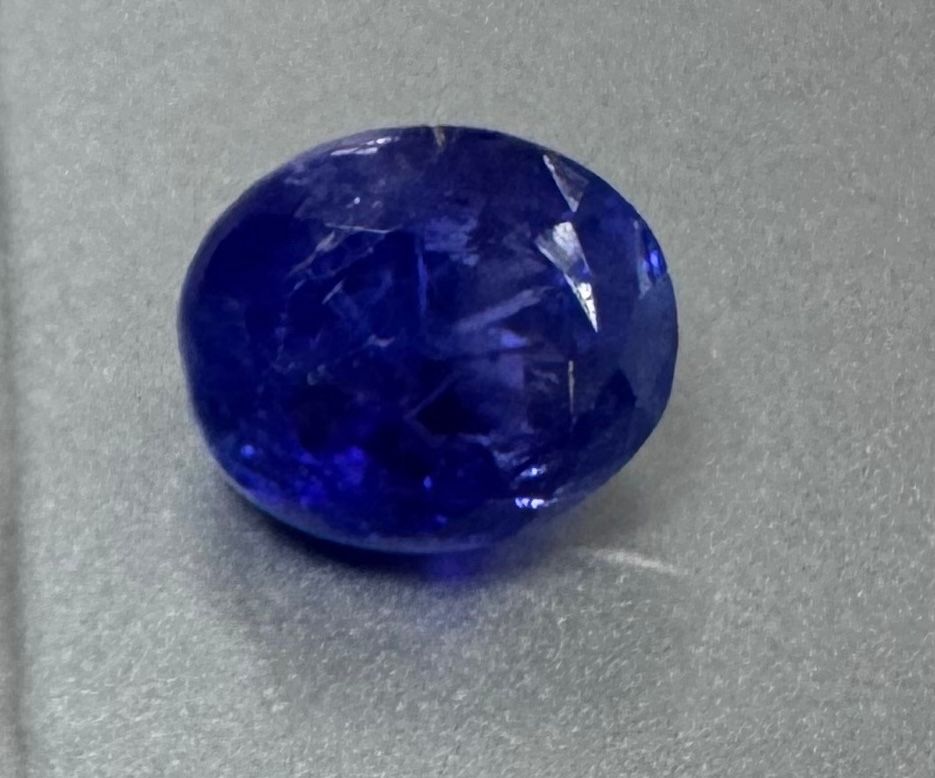Tanzanite - Oval - 5.4 Ct.